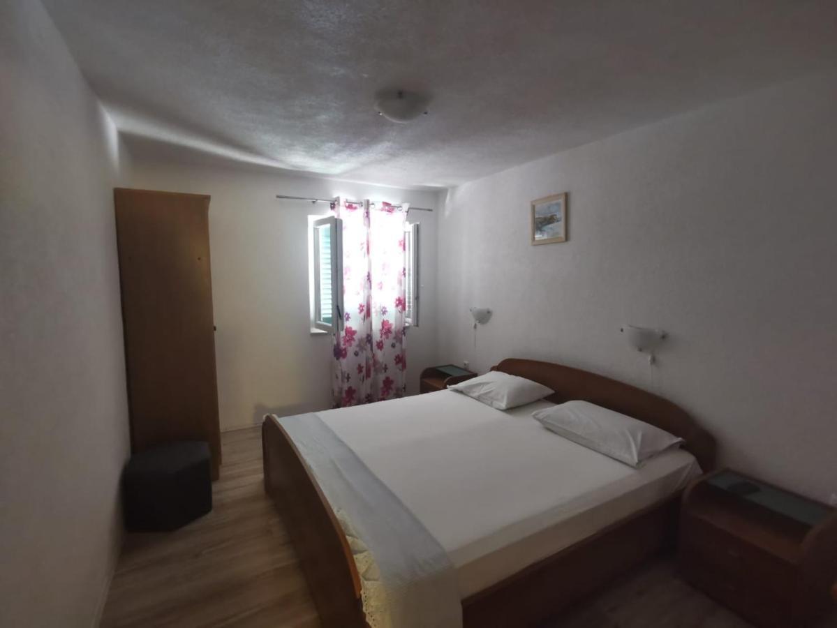 Apartmani Franceska Μπολ Εξωτερικό φωτογραφία