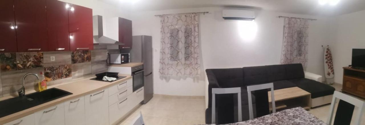 Apartmani Franceska Μπολ Εξωτερικό φωτογραφία
